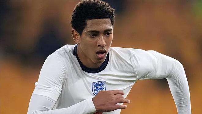 老鹰：特雷杨右膝伤势恢复顺利，约两周后复查（老鹰队：特雷杨右膝恢复良好，预计两周后复查）