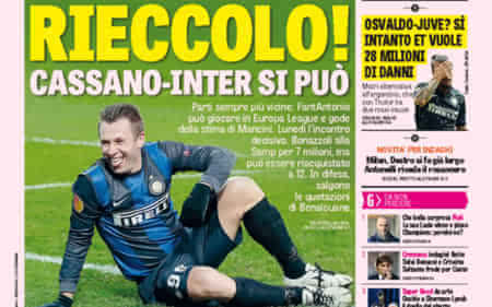 调皮二娃上线，穆勒庆祝夺冠时和25号队友高尔德顶牛假装受伤（穆勒夺冠庆祝又整活，与25号队友高尔德顶头后夸张装伤）