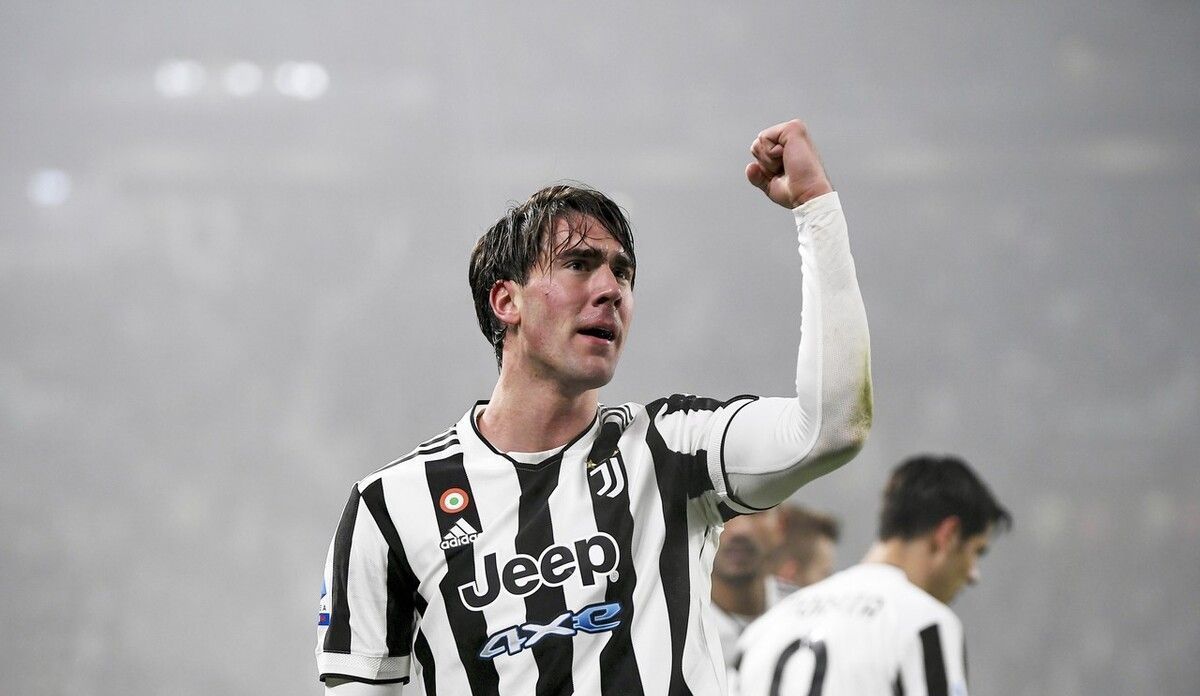 59岁的罗马里奥已与22岁女友分手，巴媒：他又有了新约会对象