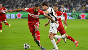 凯恩：我可以拿金球奖，通常需赢得世界杯或欧冠才能实现（凯恩称有望问鼎金球：通常得先赢下世界杯或欧冠）