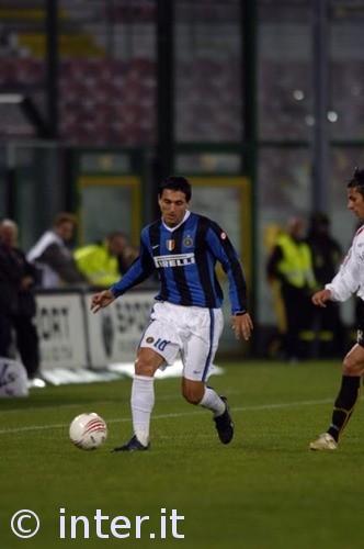 国足热身赛战胜对手士气大增（国足热身赛告捷，士气大振）