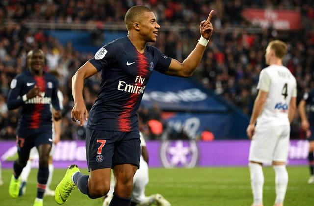 绝妙传递+完美终结！这才是团队足球的巅峰！（行云流水的配合与致命一击，团队足球的极致演绎）